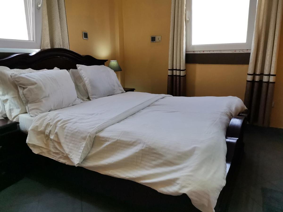 Residence Hoteliere Mb-202 C Douala Ngoại thất bức ảnh
