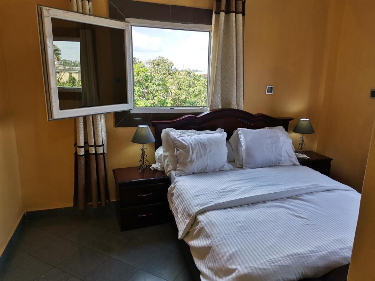 Residence Hoteliere Mb-202 C Douala Ngoại thất bức ảnh