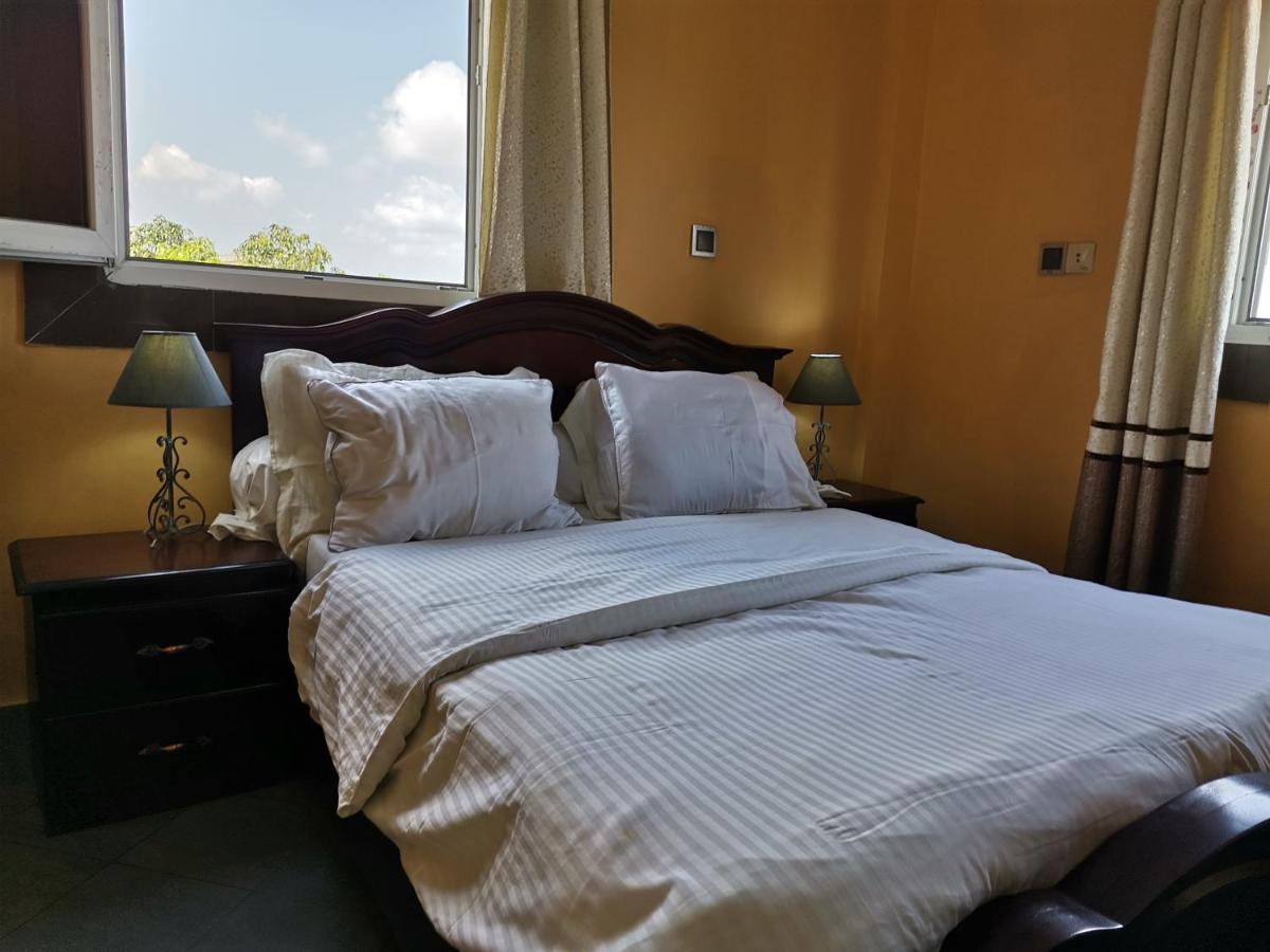 Residence Hoteliere Mb-202 C Douala Ngoại thất bức ảnh