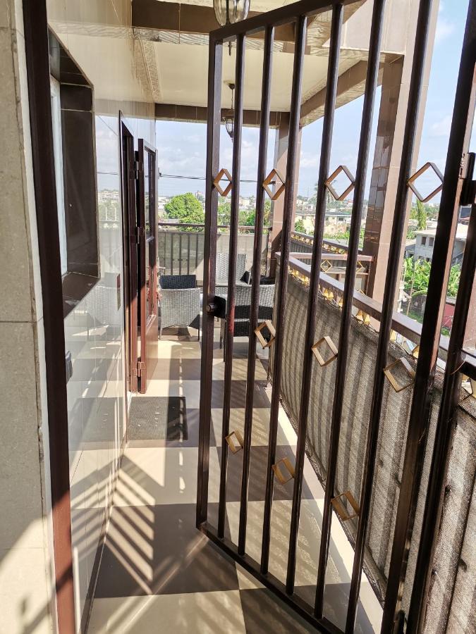 Residence Hoteliere Mb-202 C Douala Ngoại thất bức ảnh